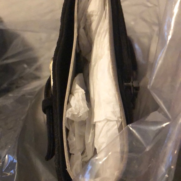 Brand new never worn Loft ankle boots. - Picture 4 of 5